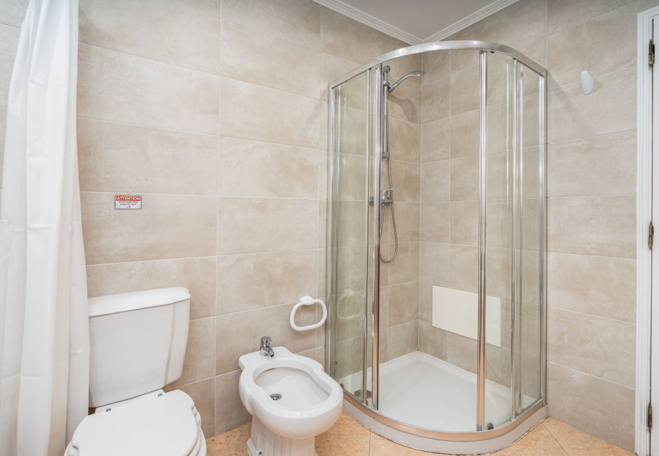 Villa in Albufeira - #278 Charming 5BDR Villa | Authentic Local Stay