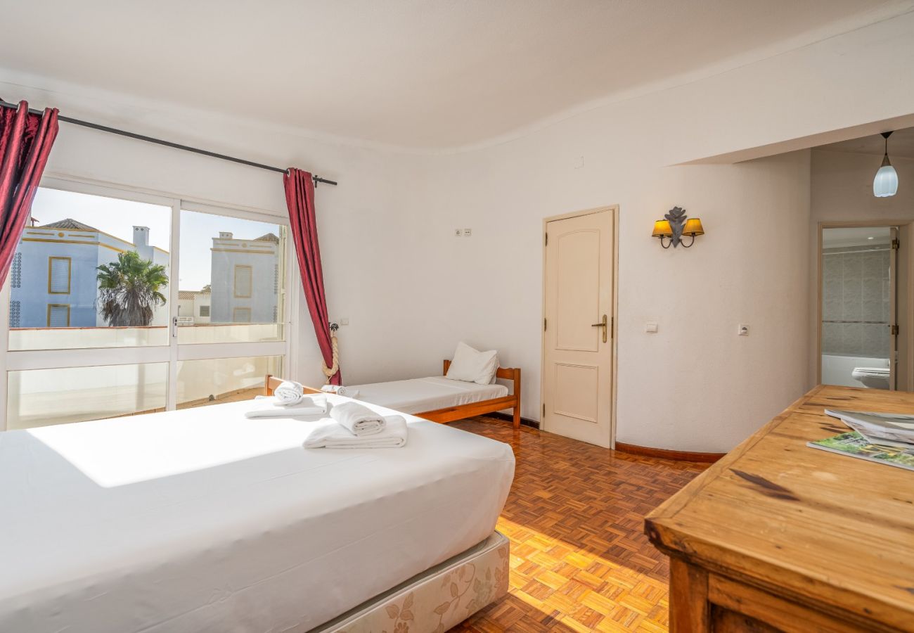 Villa in Albufeira - #278 Charming 5BDR Villa | Authentic Local Stay