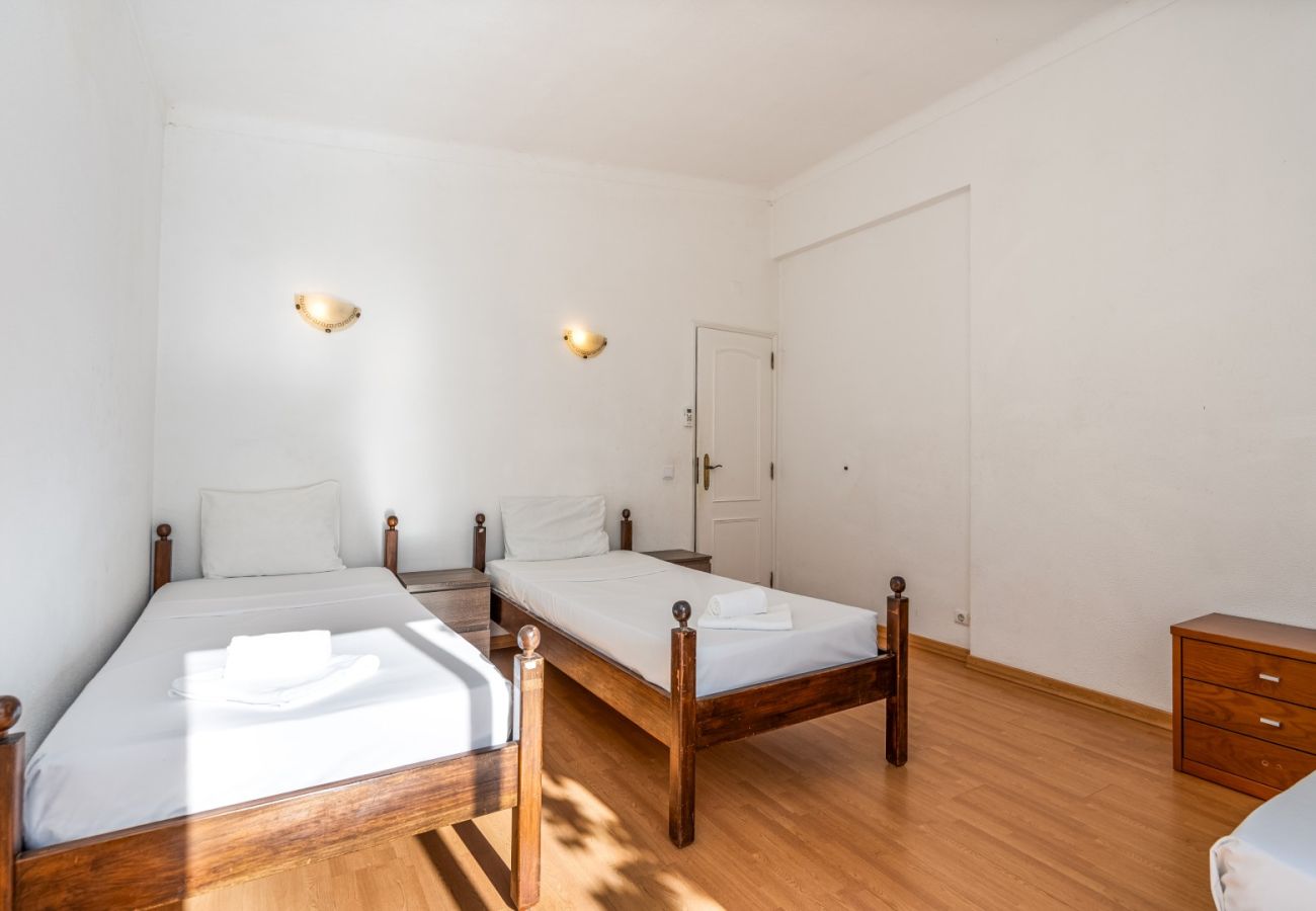 Villa in Albufeira - #278 Charming 5BDR Villa | Authentic Local Stay