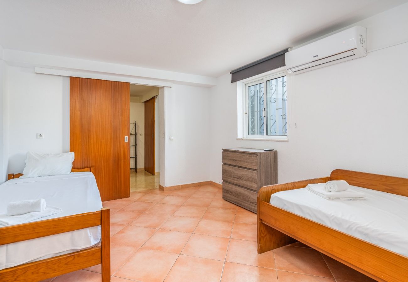 Villa in Albufeira - #278 Charming 5BDR Villa | Authentic Local Stay