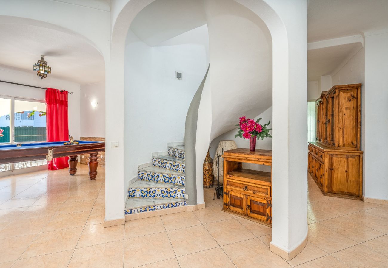 Villa in Albufeira - #278 Charming 5BDR Villa | Authentic Local Stay