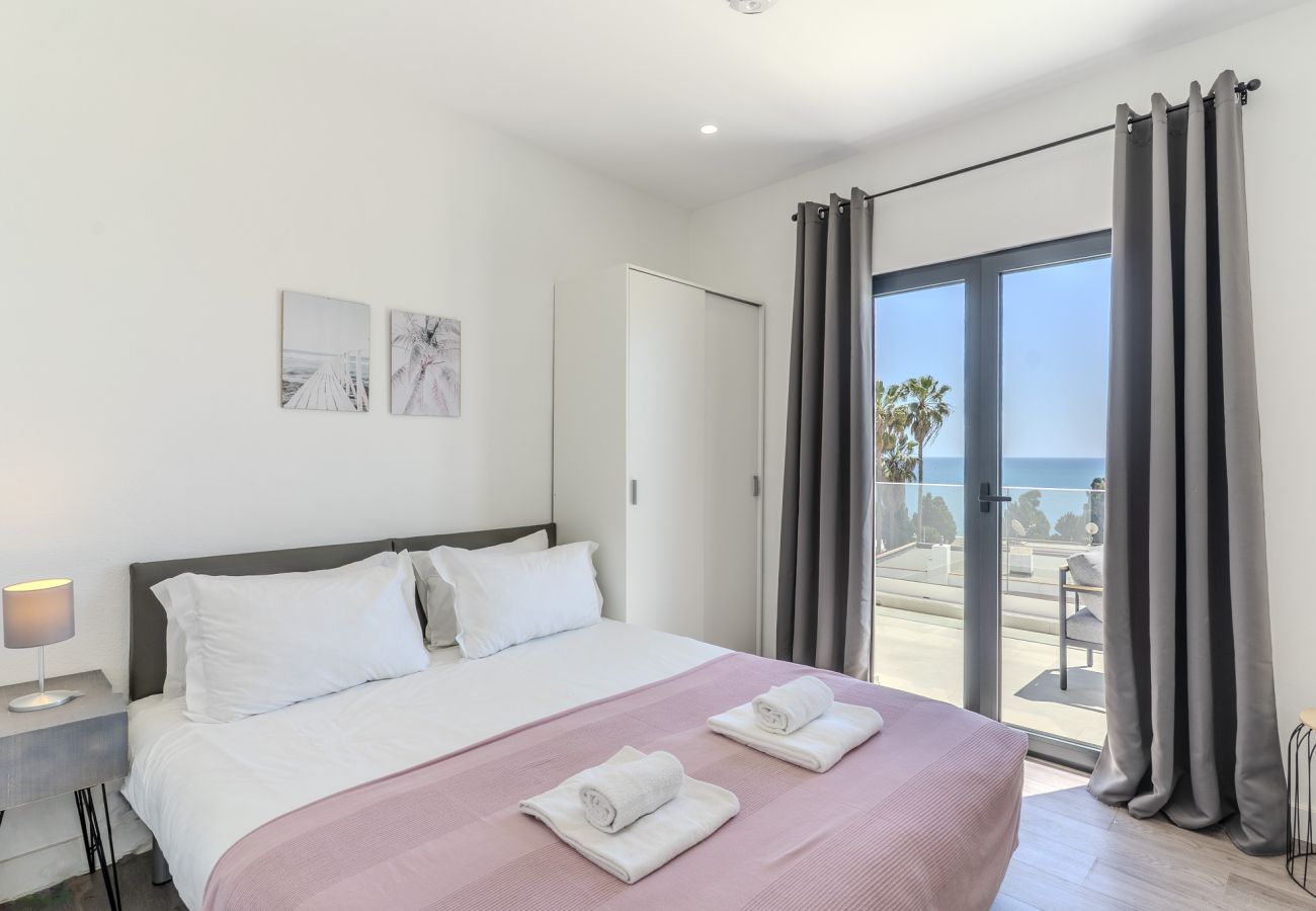House in Albufeira - #285 Sea View Villa | Jacuzzi & Large Pool 