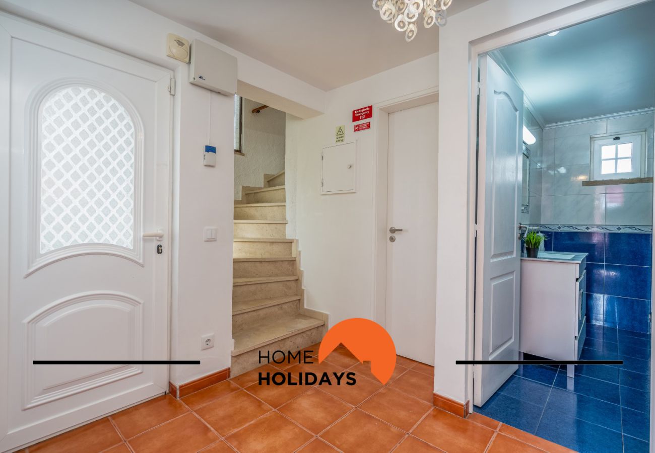 Villa in Albufeira - #288 8BR Villa | Pool & Garden