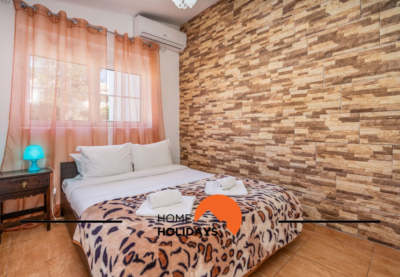Villa in Albufeira - #288 8BR Villa | Pool & Garden