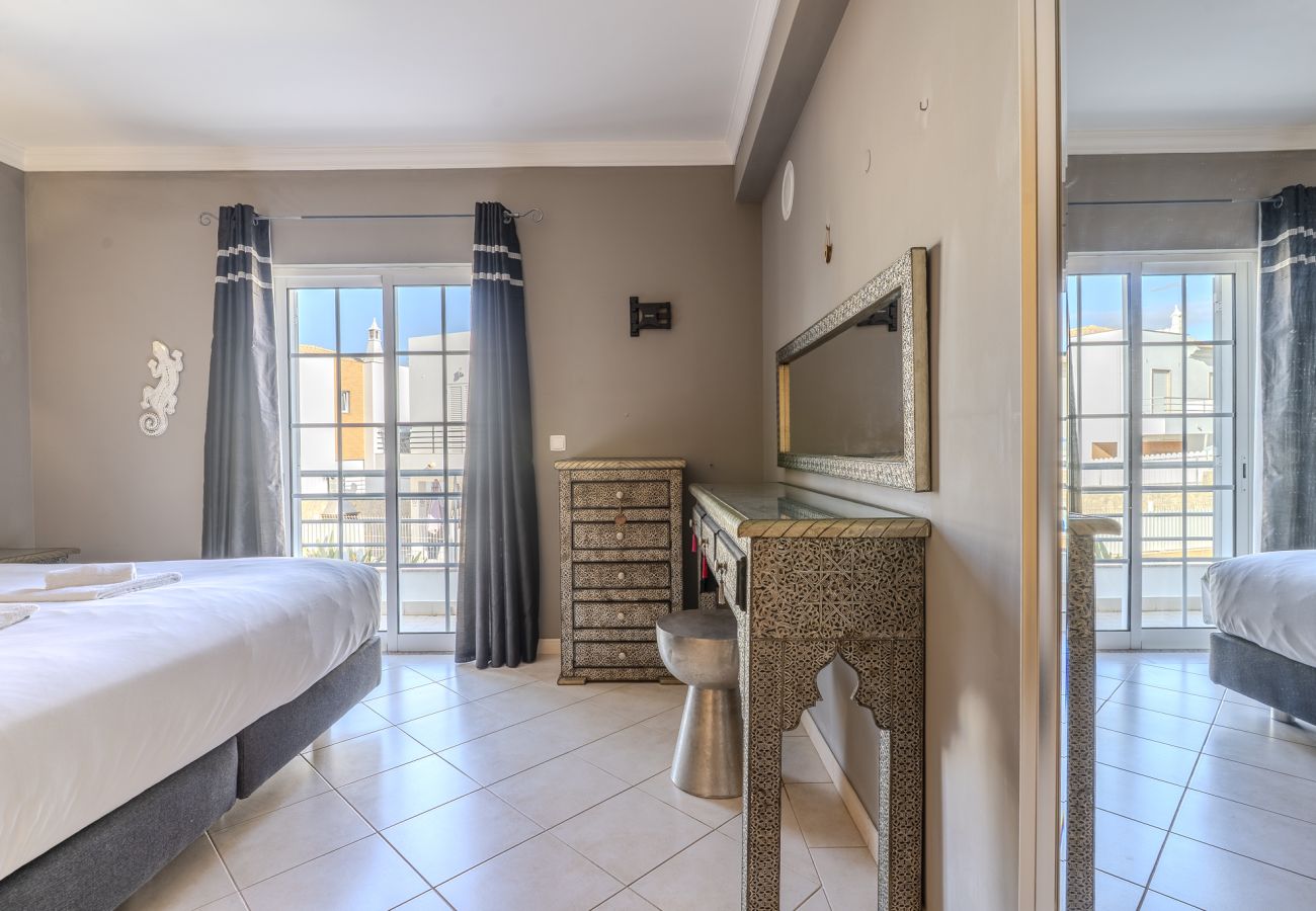Villa in Albufeira - #343 Villa w/ Pool & Jacuzzi | Luxury Stay