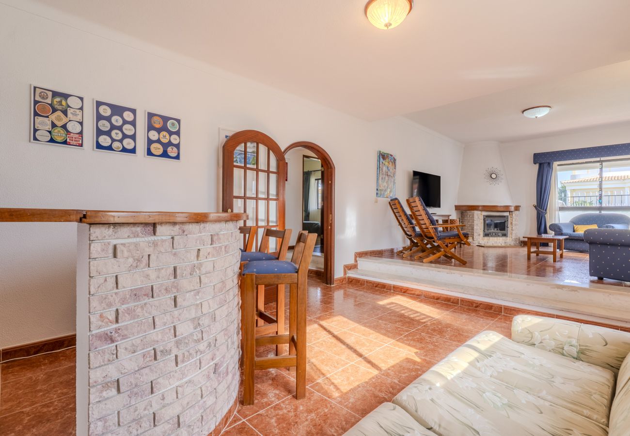 House in Ferreiras - #350 Quiet Retreat for Familys | Relax & Nature