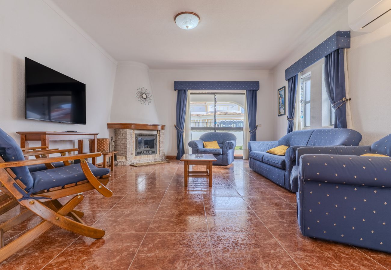 House in Ferreiras - #350 Quiet Retreat for Familys | Relax & Nature