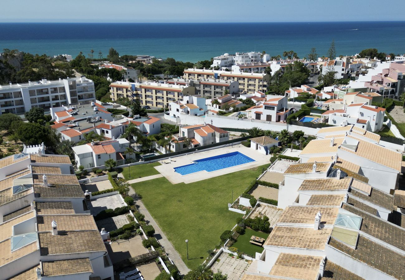 Terraced House in Albufeira - #375 Spacious Townhouse with Pool, BBQ & Parking 