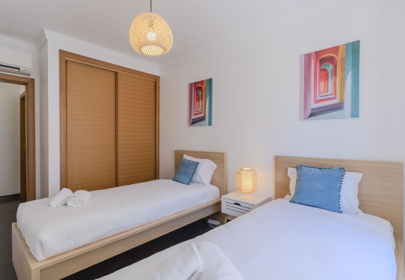 Apartment in Armação de Pêra - #387 Family-Friendly Apartment Near the Beach