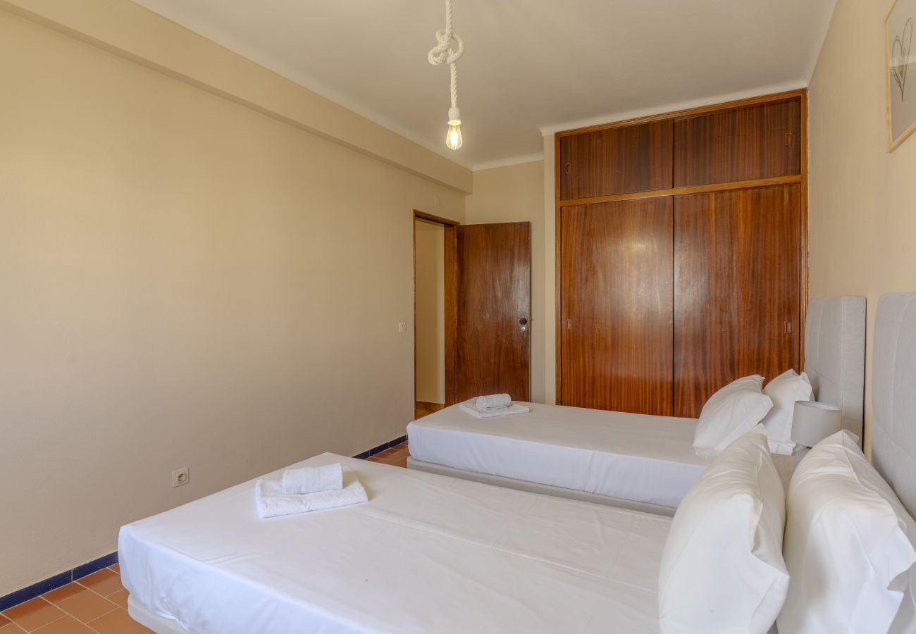 Apartment in Albufeira - #389 Vila w/ share pool | Spacious 3-BR