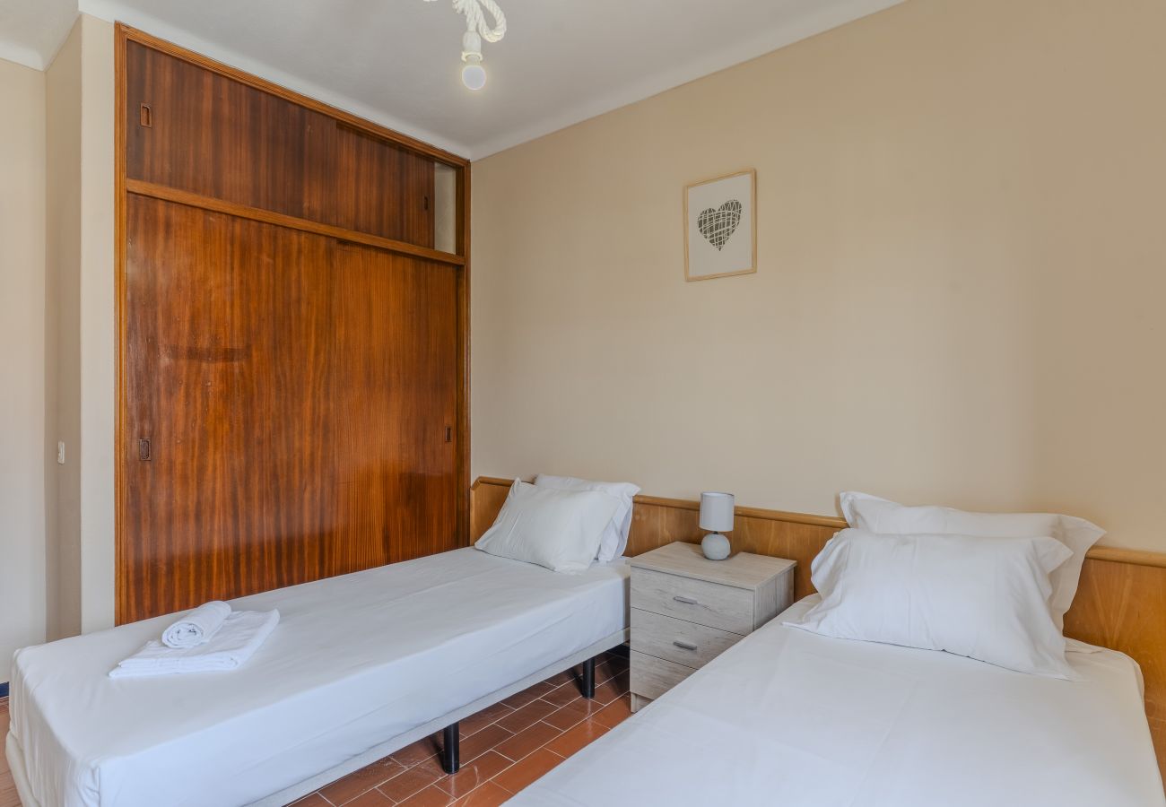 Apartment in Albufeira - #389 Vila w/ share pool | Spacious 3-BR