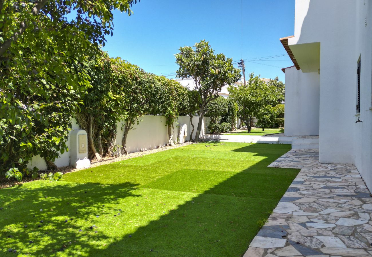 Villa in Albufeira - #391 Charming Vila |  Share Pool & Garden