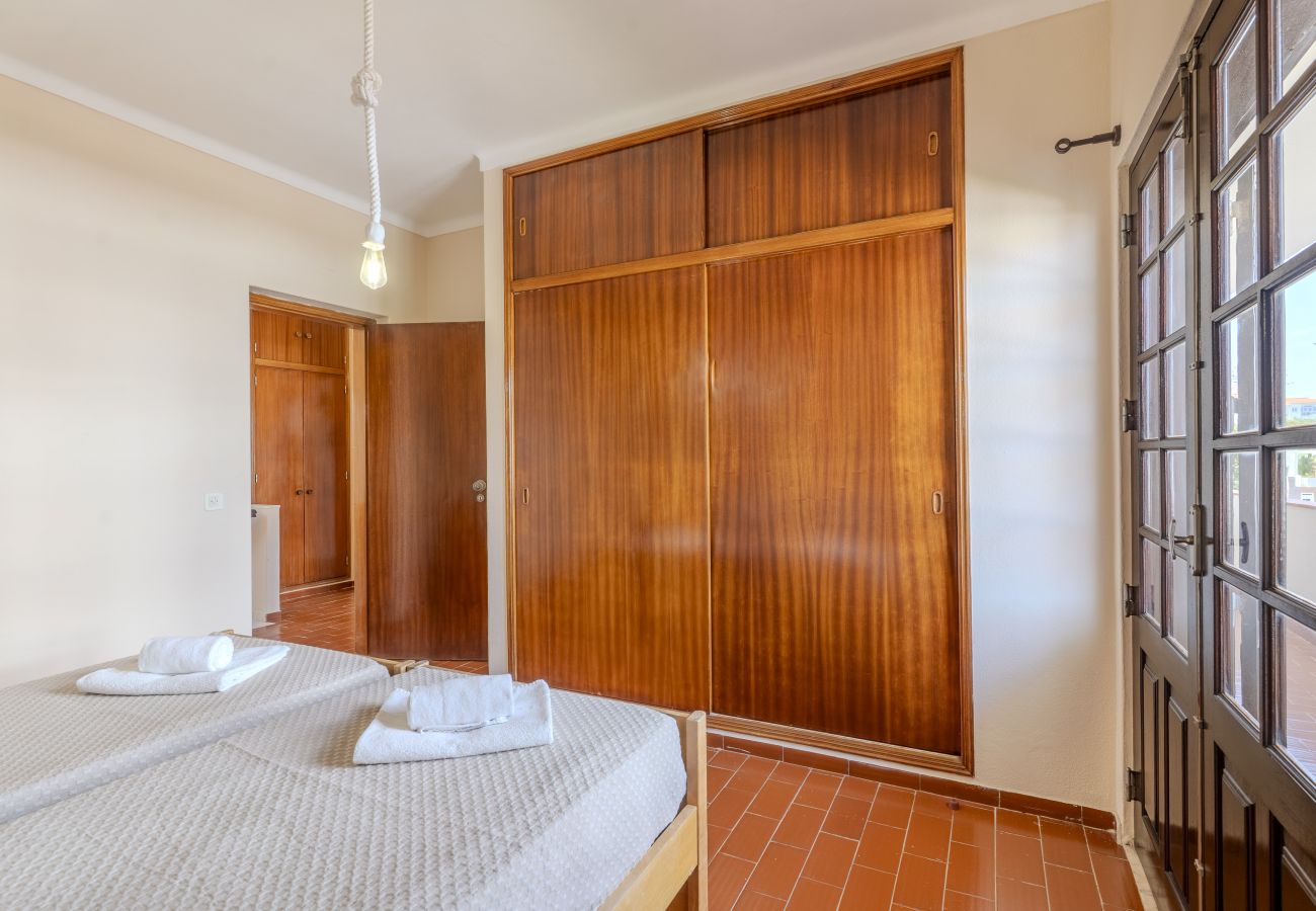 Villa in Albufeira - #395 Sun &  share Pool | V3 in New Town 