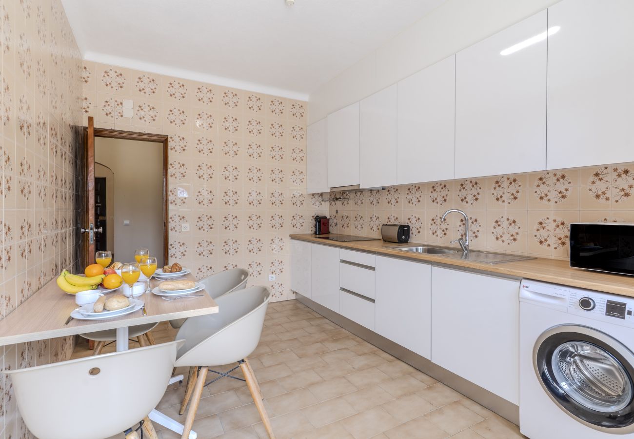 Villa in Albufeira - #392 Spacious 4BR Villa in Albufeira | Shared Pool