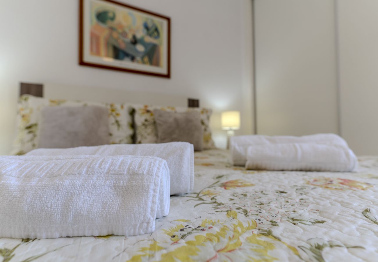 Apartment in Albufeira - #405 Cozy 1BR Retreat | Pool | Close to Oura